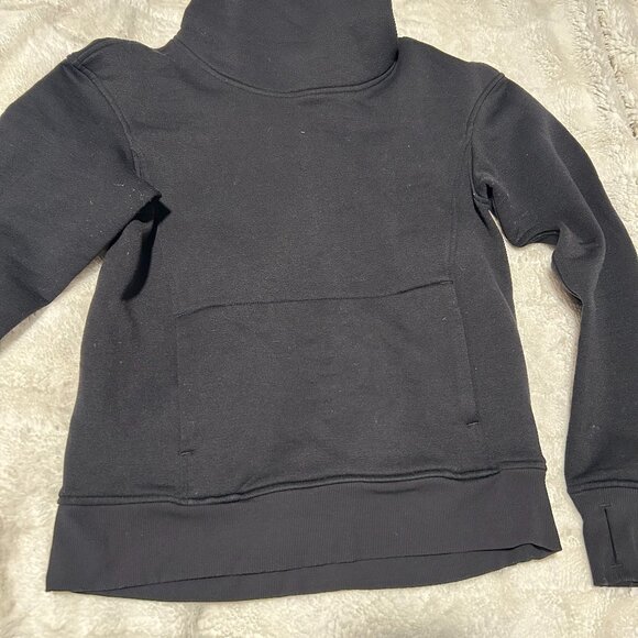 Lululemon Kick The Cold Funnel Neck Size 2 - Picture 3 of 4